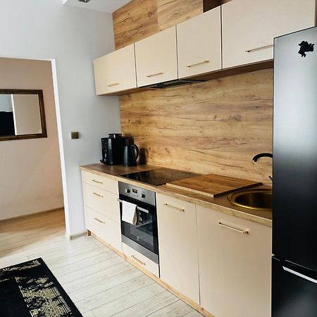 Apartament Nowar โนวารูดา ภายนอก รูปภาพ