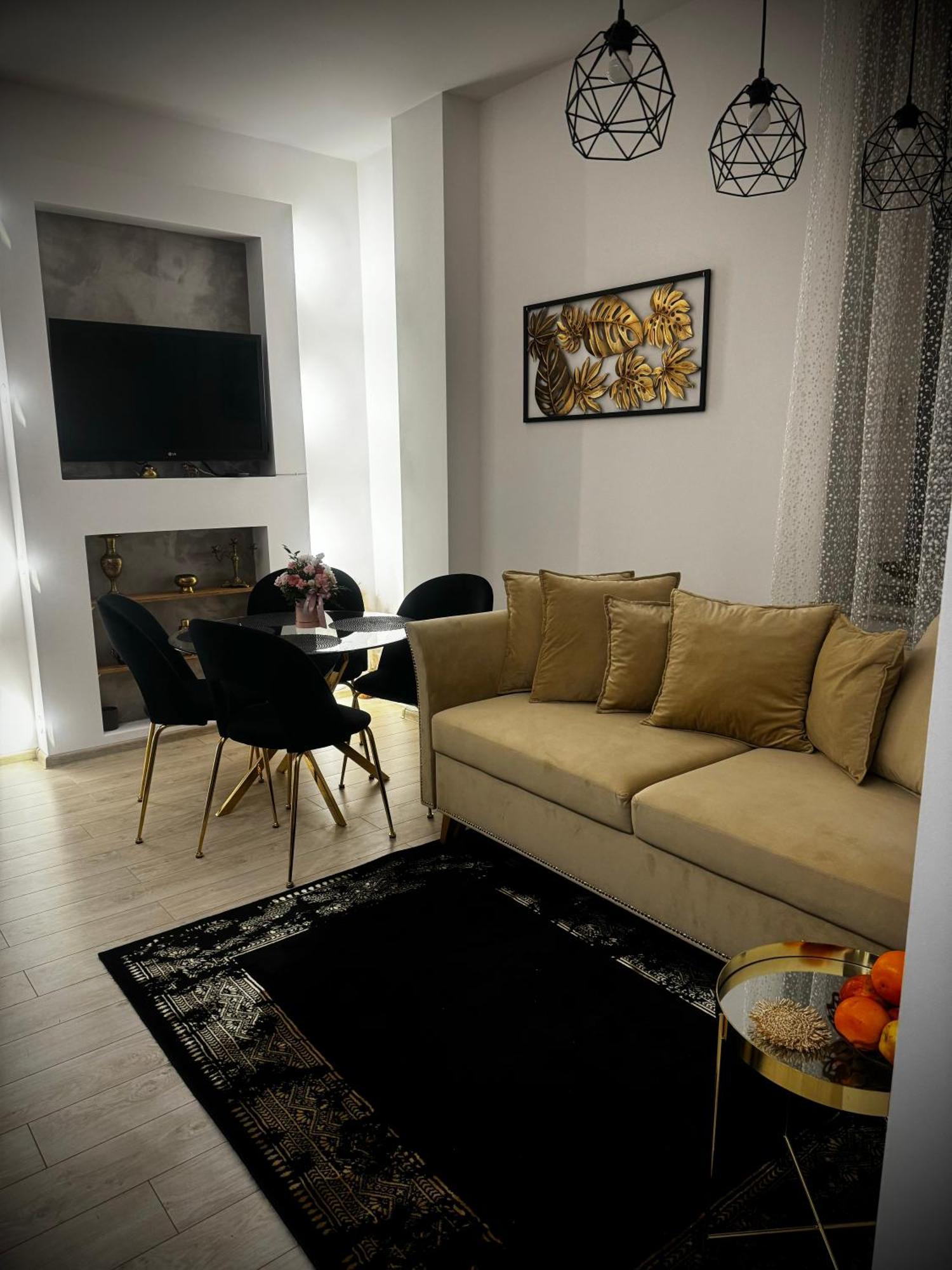 Apartament Nowar โนวารูดา ภายนอก รูปภาพ