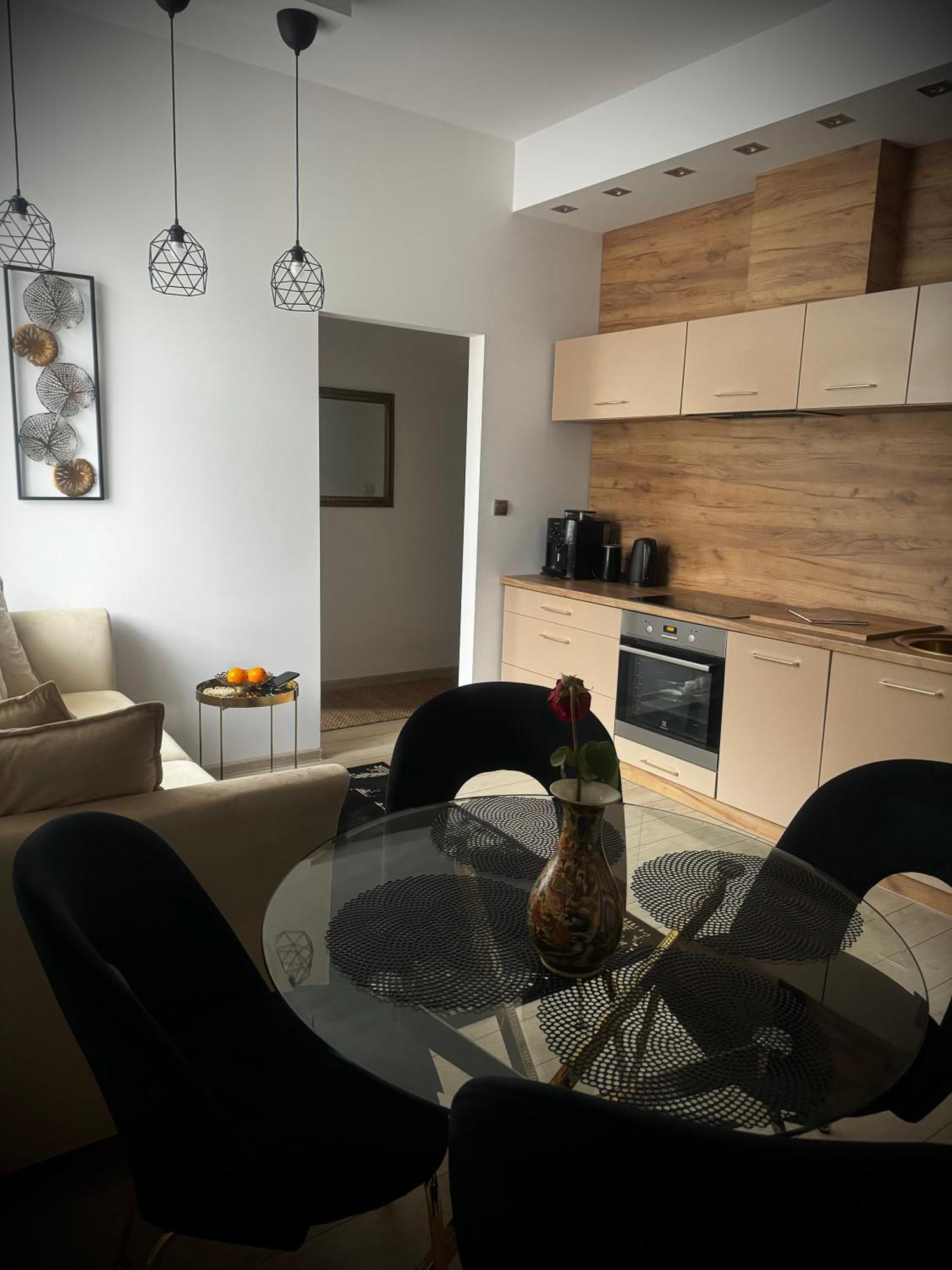 Apartament Nowar โนวารูดา ภายนอก รูปภาพ